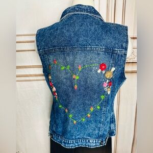 Embroidered Floral Heart Denim Vest - Blue